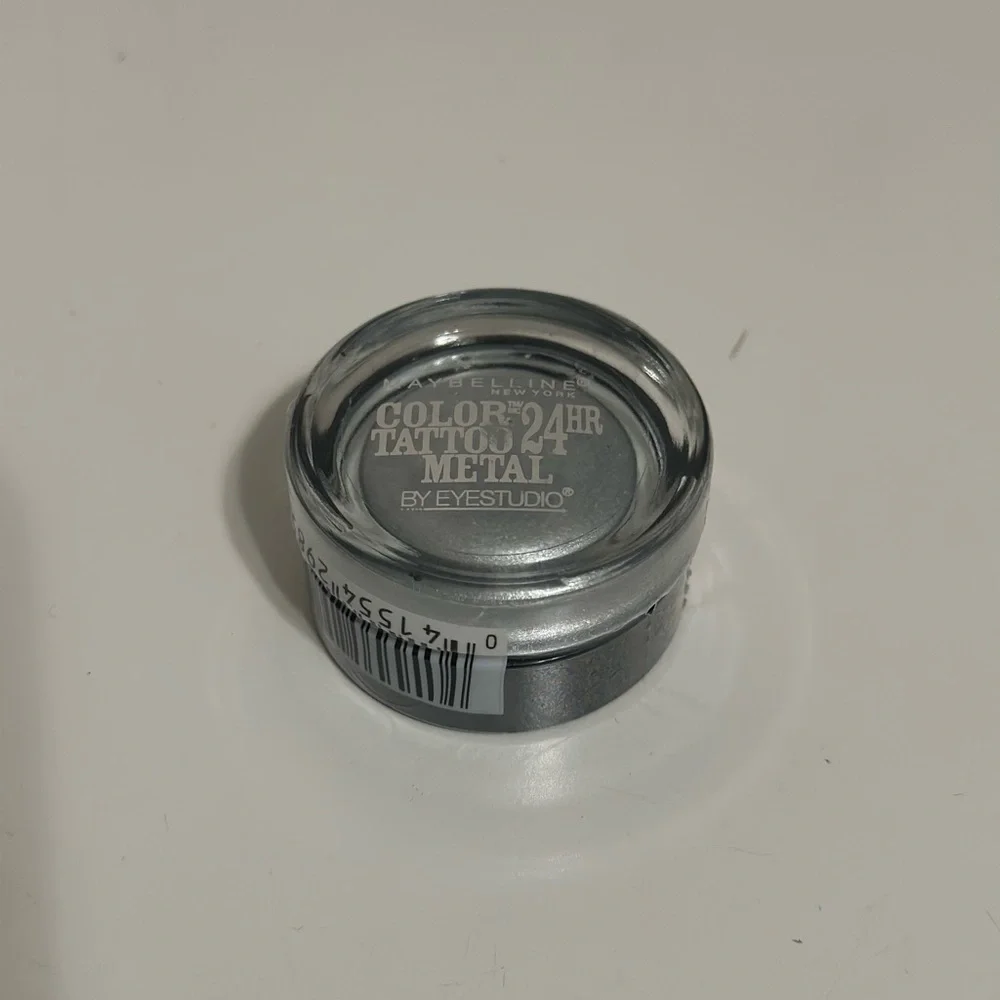 Maybelline Eyestudio Color Tattoo 24HR Eyeshadow 60 Sliver Strike 14 Oz